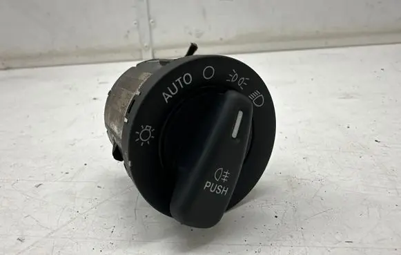 Maserati Ghibli Light switch 0670019822