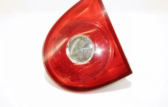 Volkswagen Golf V Tailgate rear/tail lights 4VFX15500AA