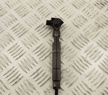 Mercedes-Benz E W212 Fuel injector A6510702887