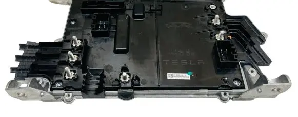 Tesla Model 3 Other control units/modules 1118182D2H 111818000C