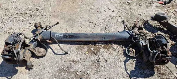 Nissan Qashqai Rear axle beam 