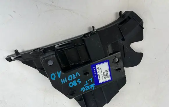 Volvo V70 Rear bumper mounting bracket 31455312
