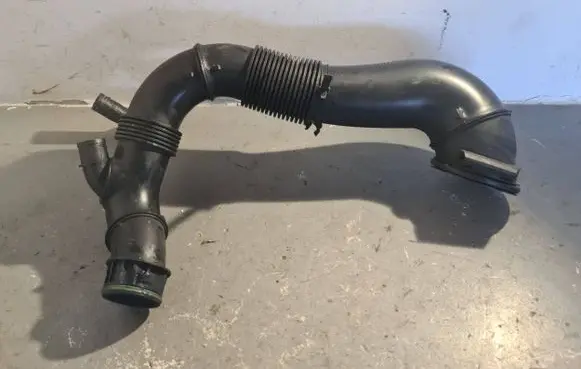 Porsche Macan (95B) Intercooler hose/pipe 95B128532D