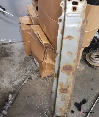 Toyota Yaris Front bumper cross member