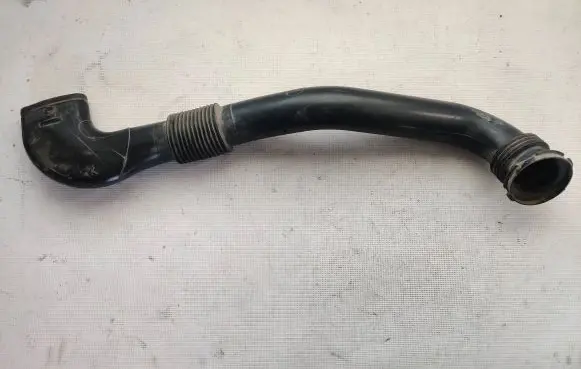 Renault Trafic II (X83) Air intake duct part 8200072754 91166663 98099100