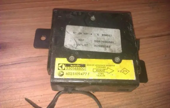 Renault Espace II Airbag control unit/module 550148600