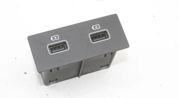 Renault Captur II USB socket connector 280230033R