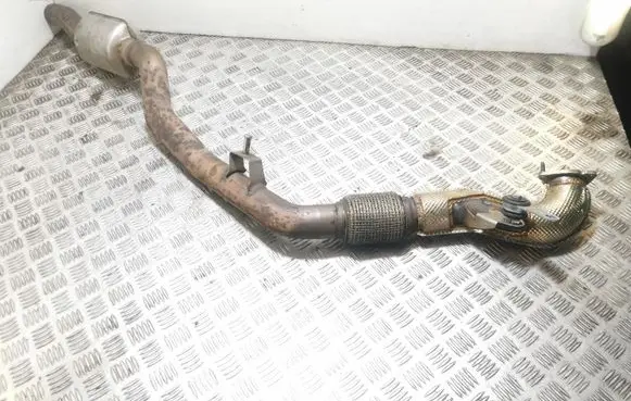 Audi A5 Muffler pipe connector clamp 8W0253211C