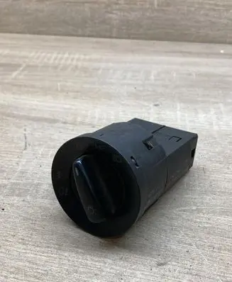 Volkswagen PASSAT B5 Light switch 1C0941531A