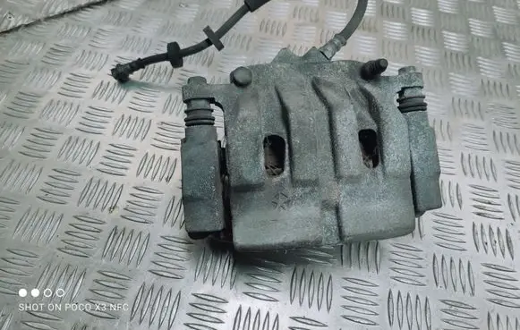 Jeep Cherokee Front brake caliper