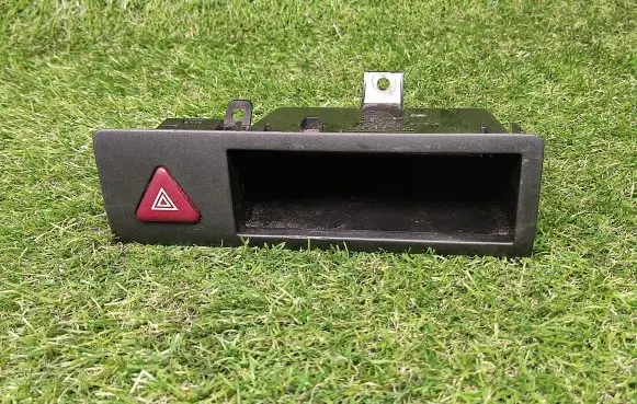 Volkswagen Transporter - Caravelle T5 Hazard light switch 7H0857925A