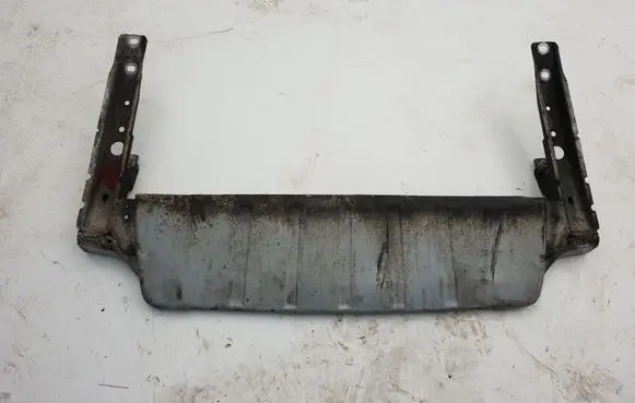 Front bumper skid plate/under tray