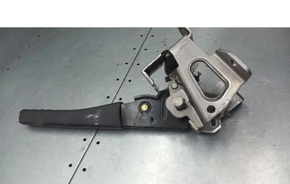 Peugeot 307 Hand brake release handle 