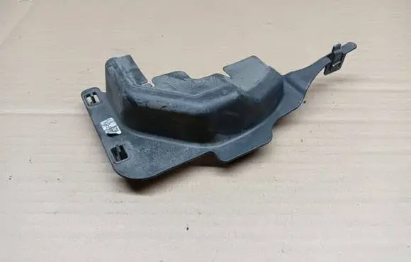 Volkswagen Crafter Radiator cooling fan shroud 2N0121330B