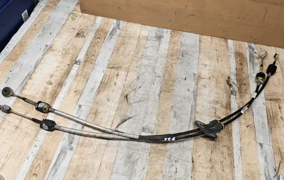 Ford C-MAX II Gear shift cable linkage AV6R7E395GA EBZ9ADURA