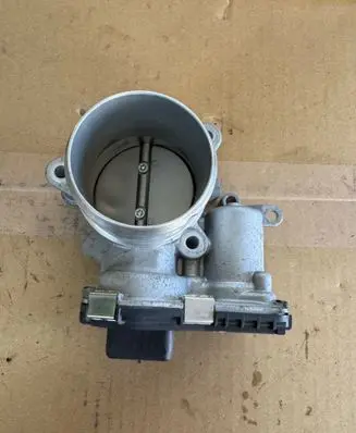 Citroen C5 Aircross Throttle valve 9818664880 F01R00Y130
