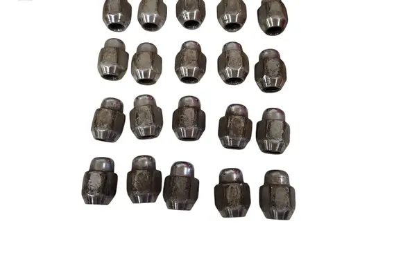 Hyundai Santa Fe Nuts/bolts 