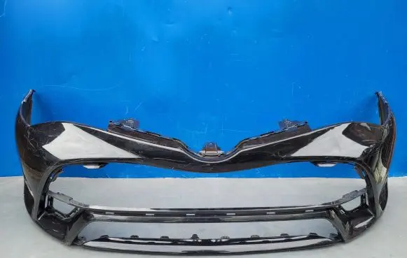Toyota Avensis T270 Front bumper 5211905230