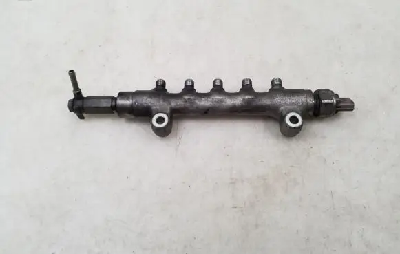 Subaru Outback Fuel main line pipe