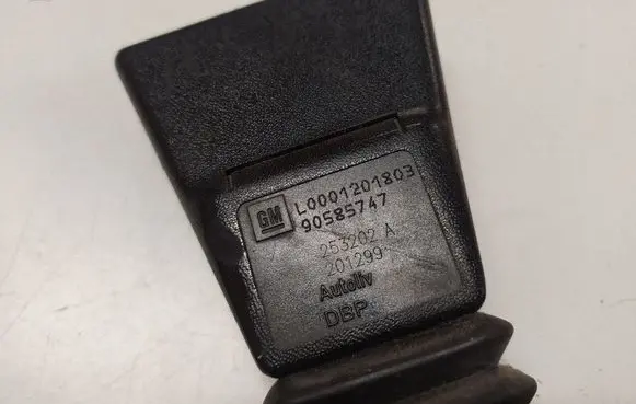 Opel Vectra B Front seatbelt buckle 90585747