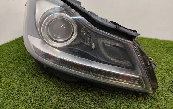 Headlight/headlamp