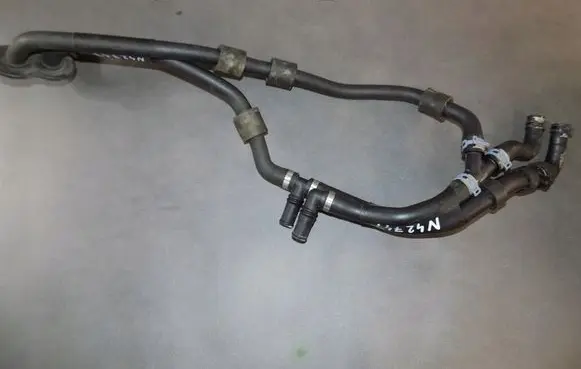 Audi Q7 4M Engine coolant pipe/hose 4M1819350