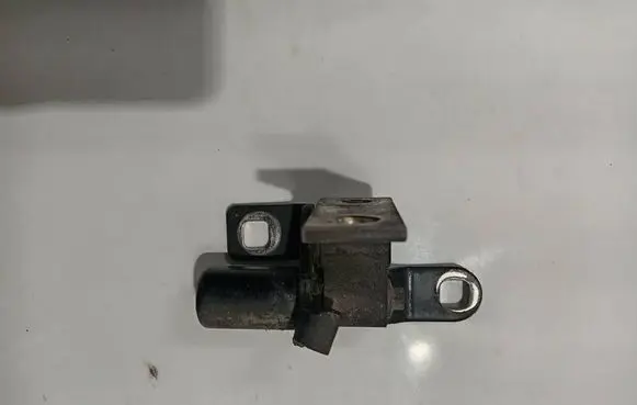 Ford Mondeo MK IV Front door upper hinge 