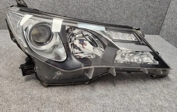 Toyota RAV 4 (XA40) Headlight/headlamp W0836SCZ W0836