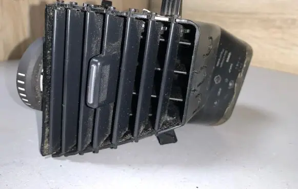 Renault Laguna III Dashboard side air vent grill/cover trim 1001025