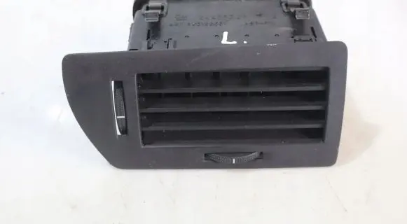 Opel Astra H Dashboard side air vent grill/cover trim
