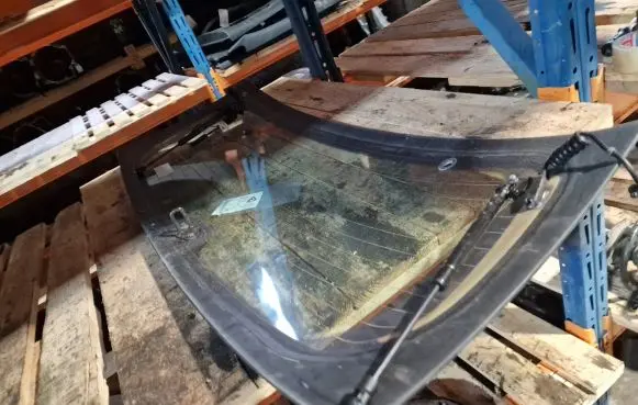 Chevrolet Captiva Rear windscreen/windshield window 96673585