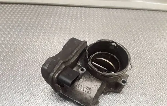 Volkswagen PASSAT B6 Throttle valve 03G128063B