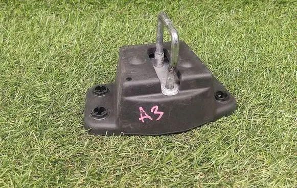 Jeep Renegade Engine bonnet/hood lock/latch loop/hook 52008652