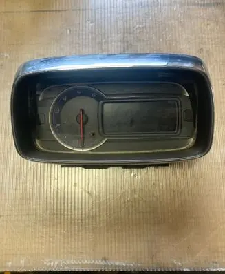 Chevrolet Trax Speedometer (instrument cluster) 95327809