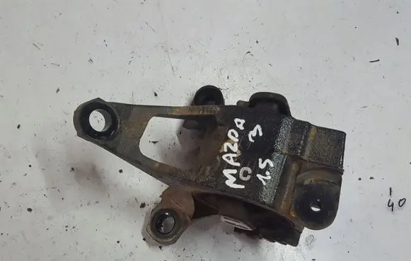 Mazda 3 III Gearbox mounting bracket 