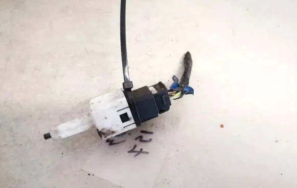 Honda CR-V Brake pedal sensor switch