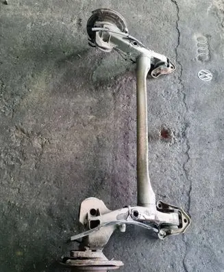Opel Astra H Rear subframe 