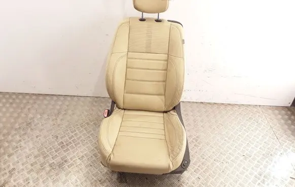 Renault Laguna III Front driver seat 4448796