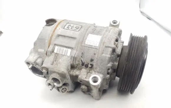 Volkswagen Jetta VI Air conditioning (A/C) compressor (pump) 1K0820859S