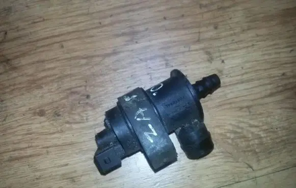 Opel Zafira B Turbo solenoid valve 13110331