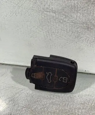 Audi A4 S4 B5 8D Ignition key/card 4d0837231a