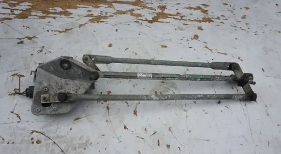 Front wiper linkage and motor