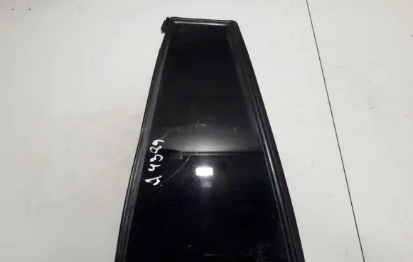 Rear vent window glass