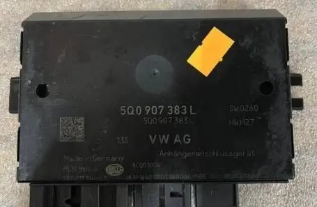 Volkswagen PASSAT B8 Tow bar trailer control unit/module 5Q0907383L