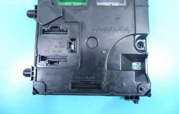 Renault Laguna III Central body control module 284B10051R IMPRK1067224