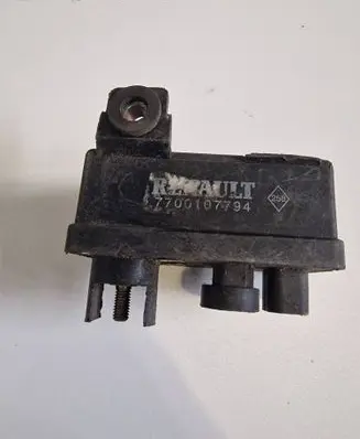 Renault Laguna II Glow plug pre-heat relay 7700107794