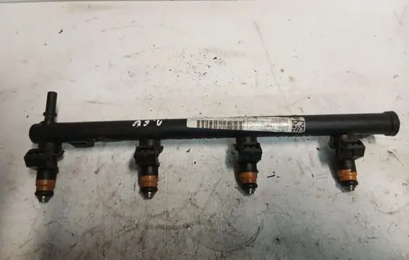 Renault Espace III Fuel injector supply line/pipe H029611