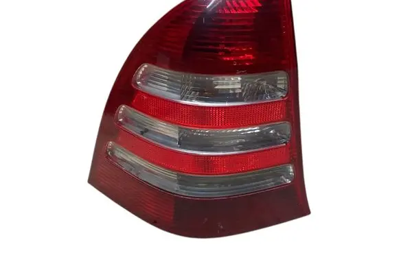 Mercedes-Benz C AMG W203 Rear/tail lights ULO3313 E11634
