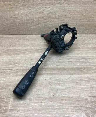 Mercedes-Benz 190 W201 Wiper control stalk SAEQ79 9109