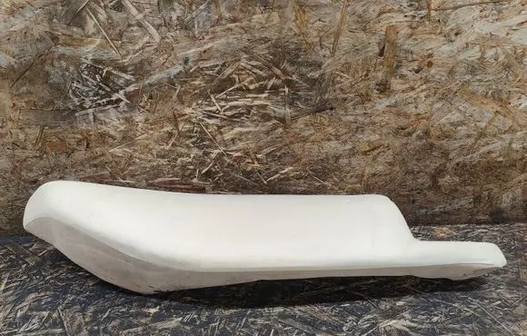 Maserati Quattroporte Rear seat side bottom trim 
